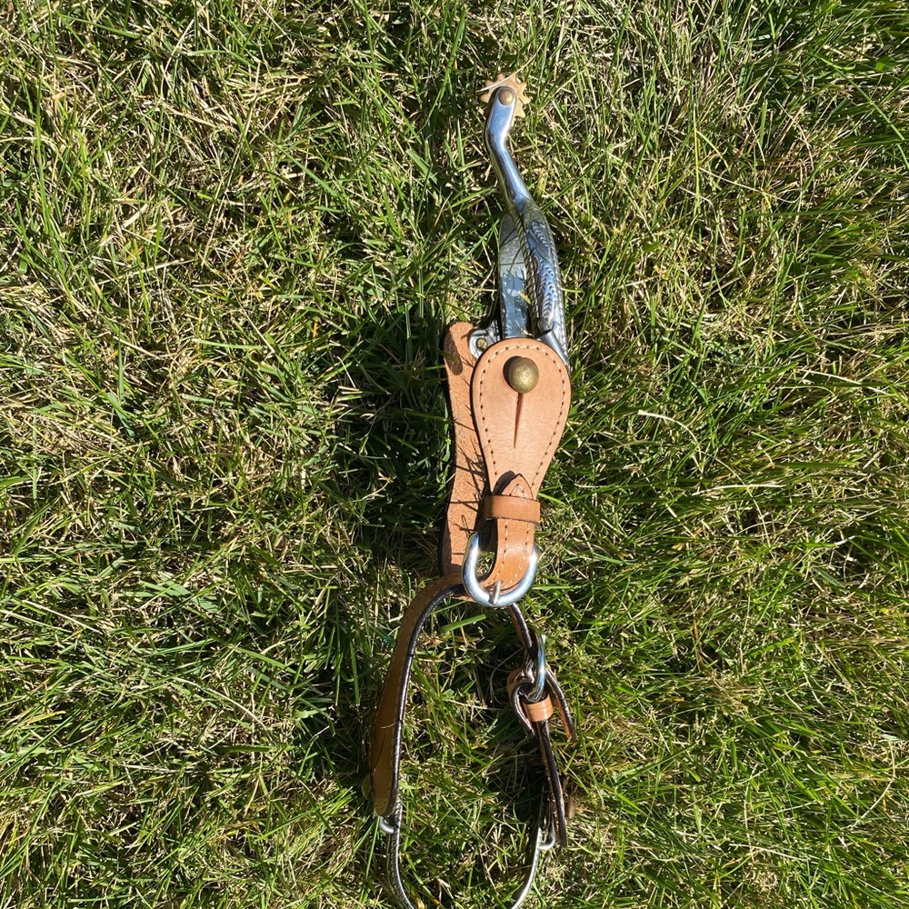 Women’s boot spurs